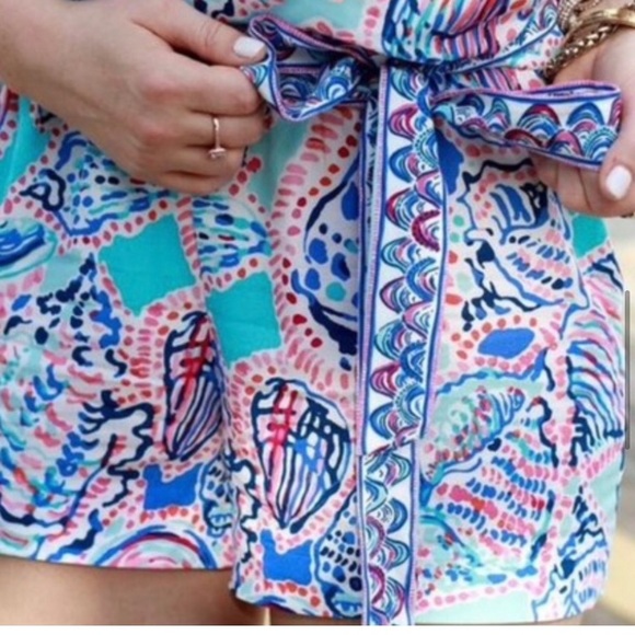 Lilly Pulitzer Deanna romper in Shell Me About It - Picture 3 of 8